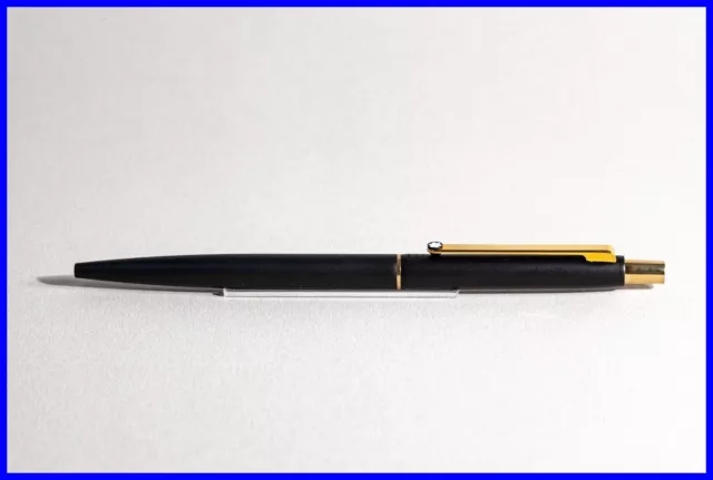 schöner MONTBLANC Kugelschreiber SL (SlimLine) Serie in Schwarz & Gold 2