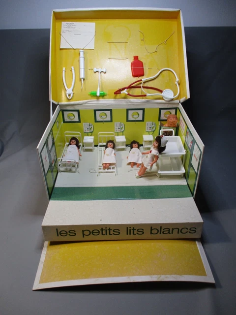 Panoplie Infirmière Jouet Ancienne MASPORT – Années 60/70, Voiture Miniature Incluse ?