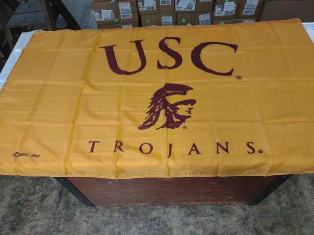 Officially Licensed NCAA USC Trojans Team Logo 3' x 5' House Flag Gold