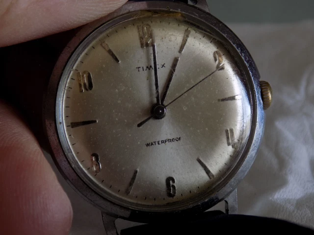 Timex Marlin Orologio Meccanico A Carica Manuale Uomo, Cassa 34 Mm Acciaio, Quadrante Marrone, Cinturino In Pelle, Impermeabile 20 Bar, Ref. TW2W93300