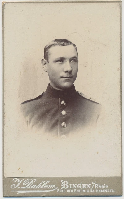 CDV Portrait Bingen/Rhein  Offizier   (9192)