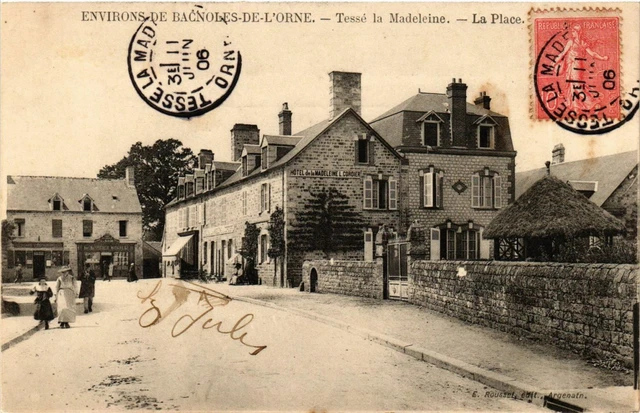 CPA TESSÉ-LA-MADELEINE La Place (868708)