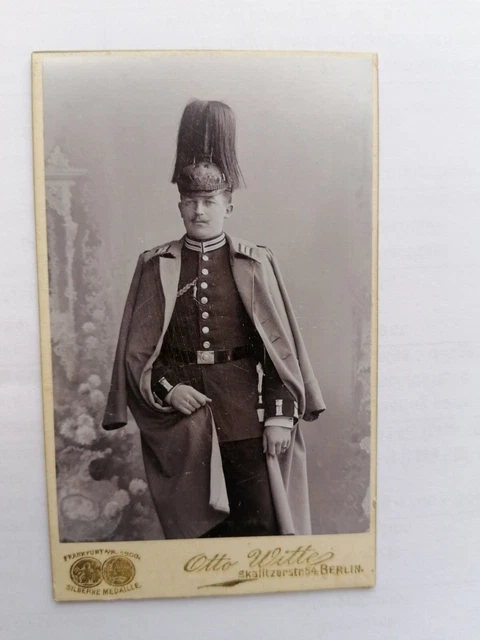 CDV Foto, Offizier, Dragoner (?), Berlin, Pickelhaube (Parade)