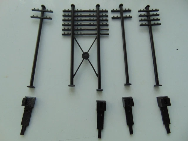 thumbnail interactive-video image 1 of Model Scene 5182 Telegraph Poles (x8) – OO Gauge 1/76 Scale Model Railway Kit 1 of 3