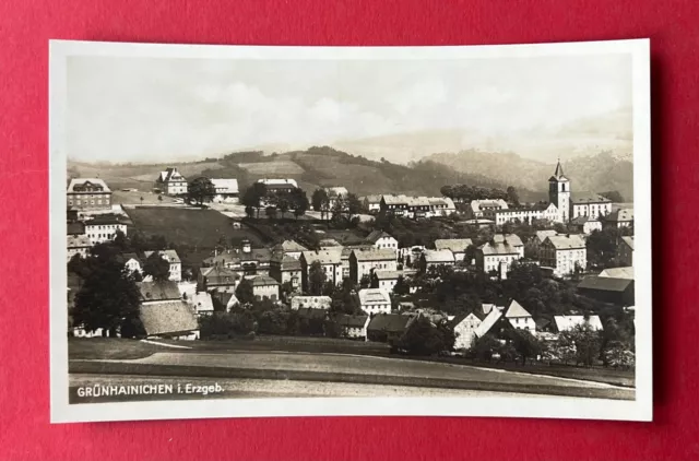 Foto AK GRÜNHAINICHEN im Erzgebirge um 1930 Ortsansicht mit Kirche    ( 138002
