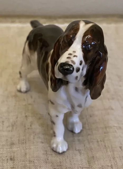 Vintage Royal Doulton Springer Spaniel Glazed Bone China  Figurine 5” W  #HN2517