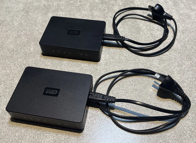 2 X WD Western Digital Livewire Powerline WDBABY0000NBK-AESN Ethernet