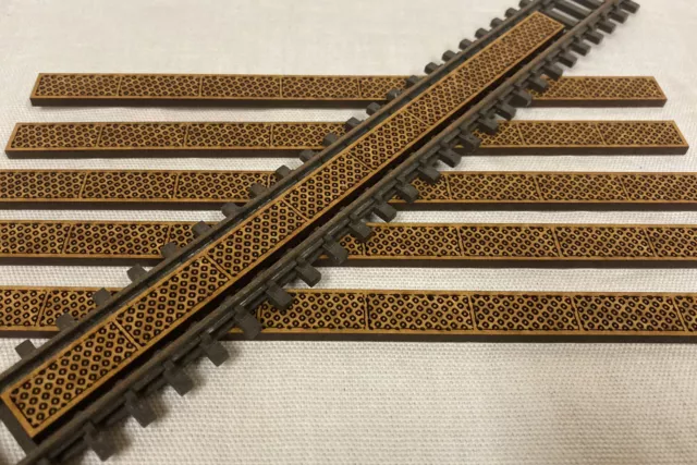 Set Of 6. Grated Track Centrepiece.  00/HO Gauge Railway Train Scenery.