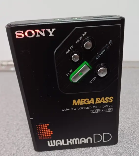 Sony Walkman Cassette Player WM-EX522 - (Fully Operational) Serial No:  5037714