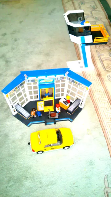 PLAYMOBIL (5338) FLUGHAFEN,TOWER und TAXI