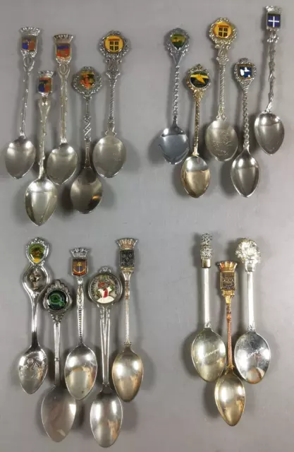 LOT 18 CUILLERES Iles Martinique Guadeloupe Tahiti Mix Matiere Argent Silver U45