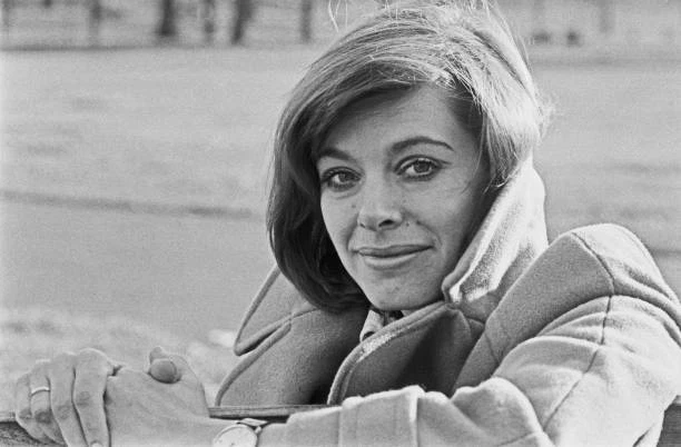 English actress and singer Angela Richards UK 1973 OLD PHOTO