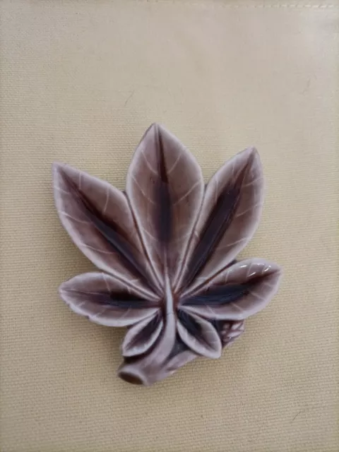 Vintage Wade Irish Porcelain Horse Chestnut Leaf Trinket / Pin Dish / Ashtray
