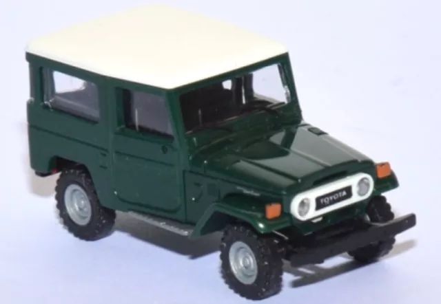 HO Scale  Busch Toyota Land Cruiser HJ 40