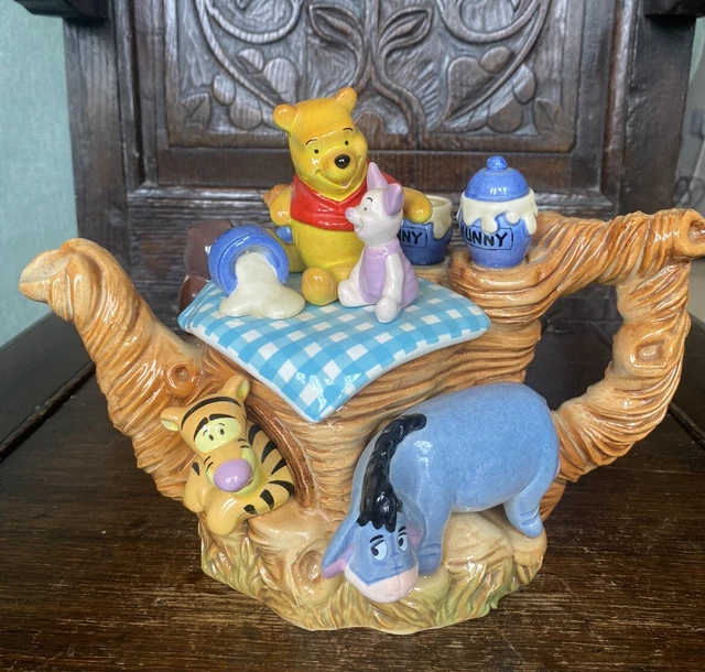 LIMITED EDITION WINNIE The Pooh Teapot Disney Showcase Collection