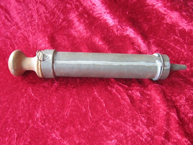 antike Teigspritze aus Metall und Holz Alter ?