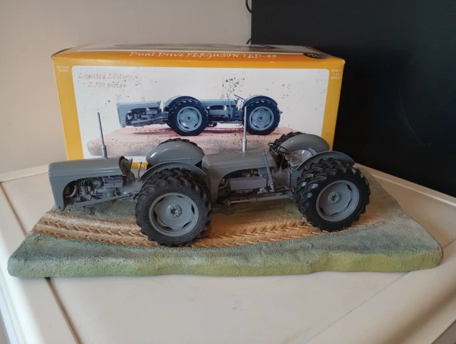 Model Drive Tractor A LIMITED EDITION Dual Drive Ferguson Ted40 Model Tractor £150.00 ...