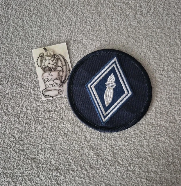 Grand Panneau Velcro pour Collection de Patchs et Écussons. Largeur 1m