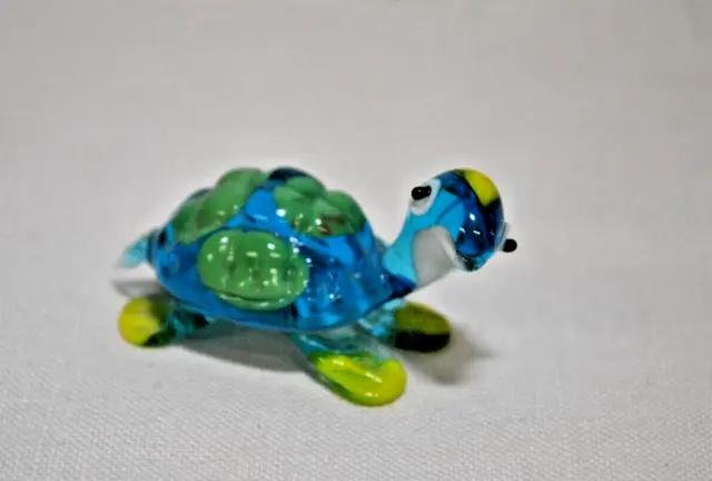 Vintage hand blown glass turtle figurine