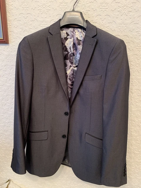 Slim Fit  grey suit from Greenwoods Jacket 19 “Trousers 30” L  Waist Immaculate