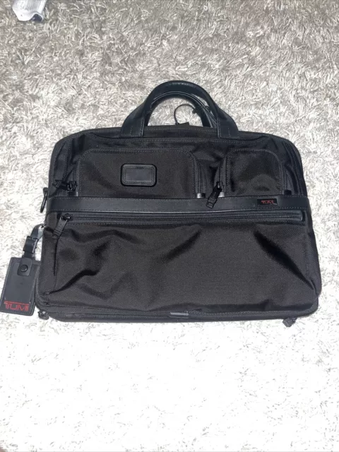Tumi   Alpha 2 T-Pass  Screen Laptop Slim Black Briefcase  Shoulder Bag  26516D2