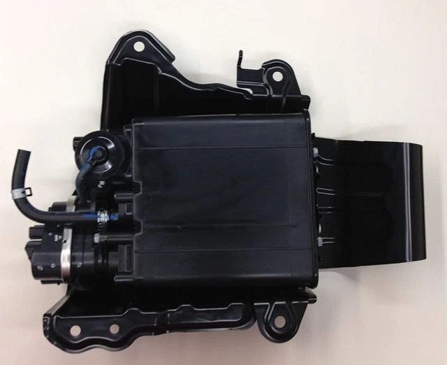 GENUINE TOYOTA 0612 Rav4 Vapor/Charcoal Canister 777400R010 616.36