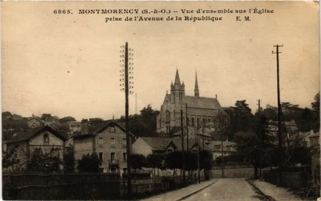 CPA Montmorency (S.-&-O.) - Vue d'ensemble sur l'Église prise de... (290584)