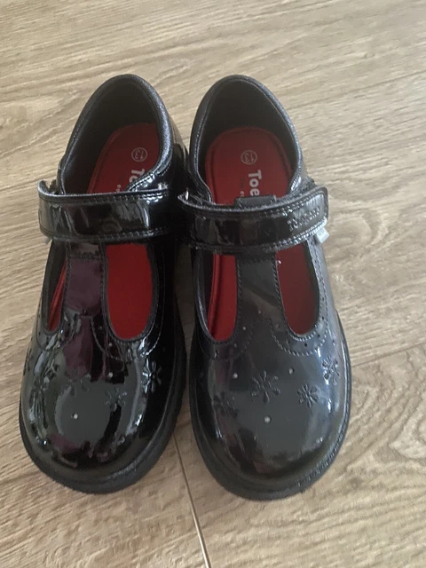 Girl’s school shoes size 13