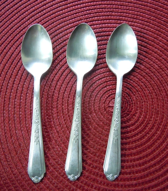 VINTAGE SILVERWARE PLYMOUTH Silverplate Jewel Rose Pattern