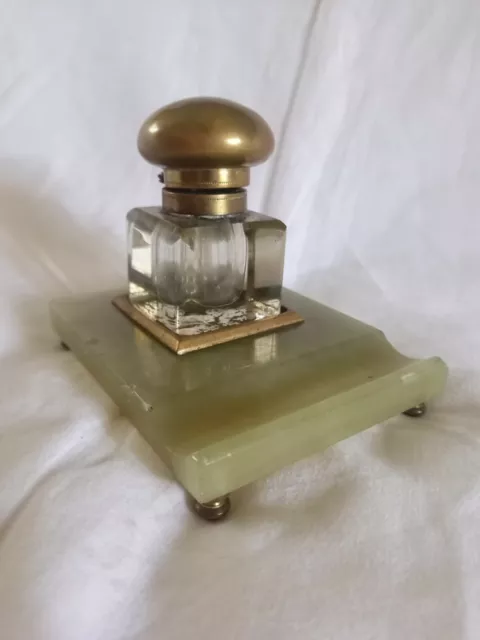 377507_9 377507_9