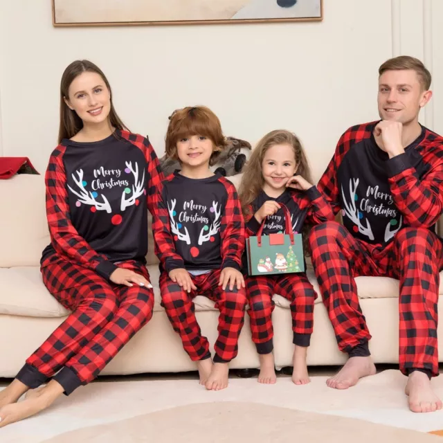 Sleepware per bambini adulti Set di pigiami natalizi Vestiti da famiglia