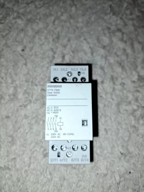 Siemens 5TT5 7300 Insta Schütz Contactor 230VAC 220VDC 24A 400V