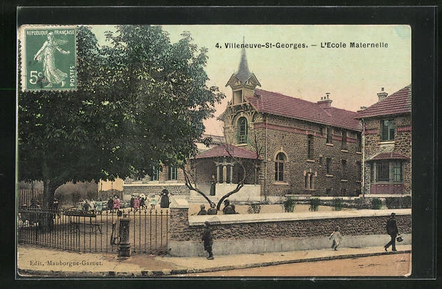 CPA Villeneuve-St-Georges, L´ Ecole Maternelle 1907
