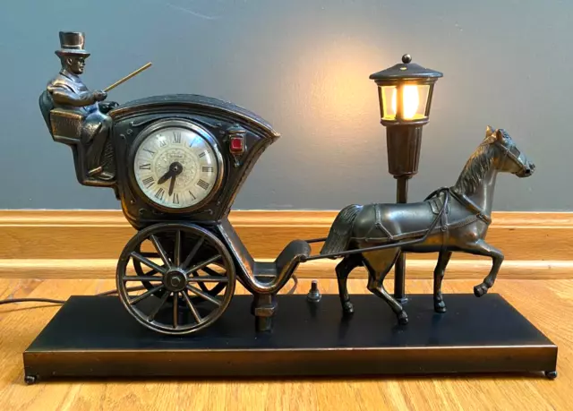 Vintage United Metal Goods Horse Drawn Carriage Lamp Light Mantel Clock Works