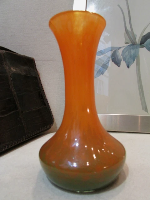 Vase Ancien Art Déco En Pâte De Verre Rouge – Sans Marque – Pièce Unique