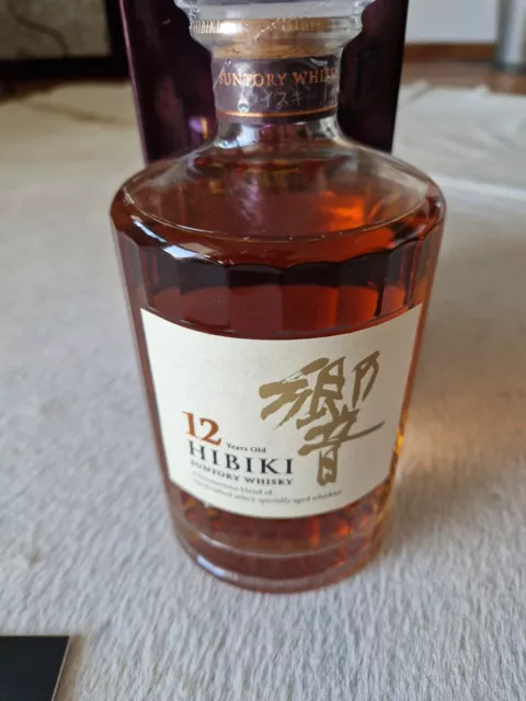 Japanischer Whisky Suntory Hibiki 12 Years in Originalverpackung