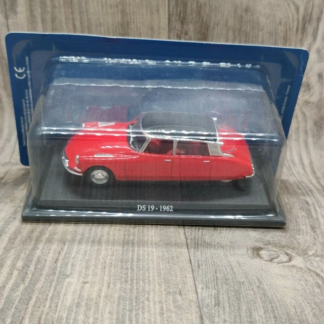 Voiture Citroen Ds 19 1962 Rouge Toit Noir Uh Pour Atlas 1:43 Neuf Boite