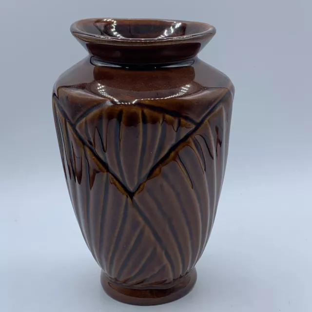 Vintage Clam Shell Cabbage Leaf Pattern Pottery Ceramic Vase