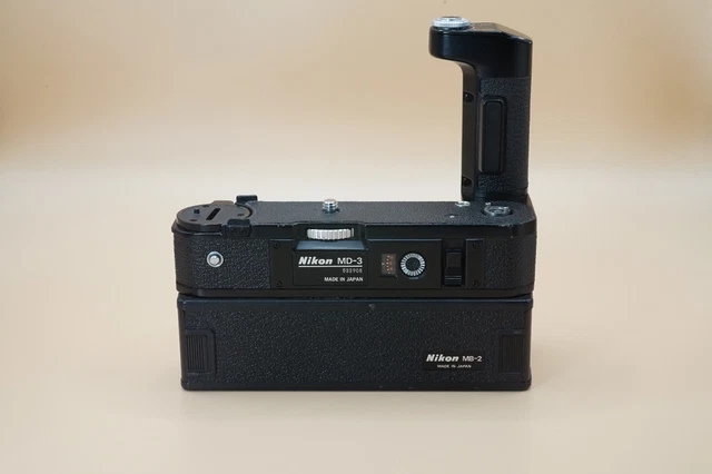 Unidad de motor Nikon MD3 + paquete de baterías MB2 cámara Nikon F2 como nueva probada y funcionando