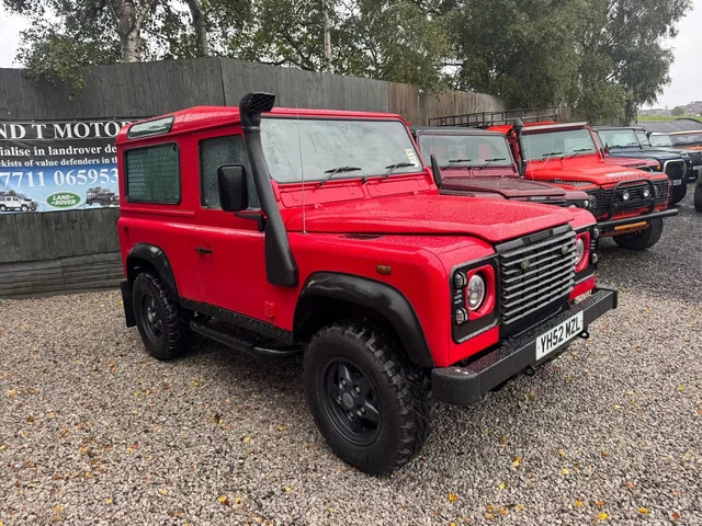 Land Rover Defender England LAND ROVER DEFENDER 90 2.5 TD5 County Station Wagon 3dr Diesel Manual ...