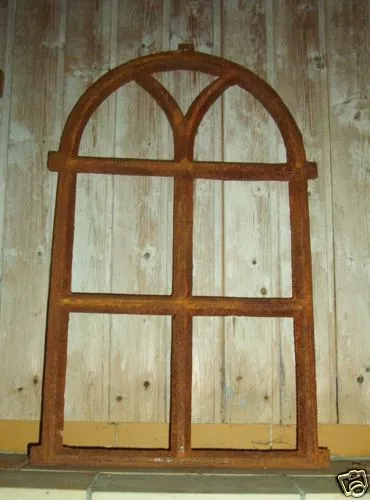 Gotikfenster, Gussfenster, Stallfenster, Stall, Spiegel, Halbkreis Fenster