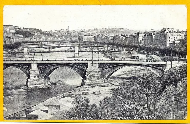 CARTE POSTALE ANCIENNE  LYON Ponts et quais du Rhône