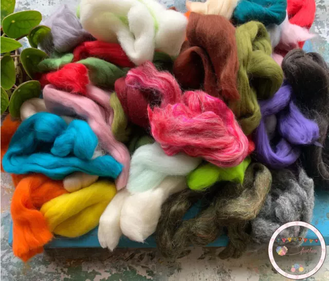 Heidifeathers® Big Bag of Wool Scraps / Off Cuts / Waste Wool Roving / Tops 300g