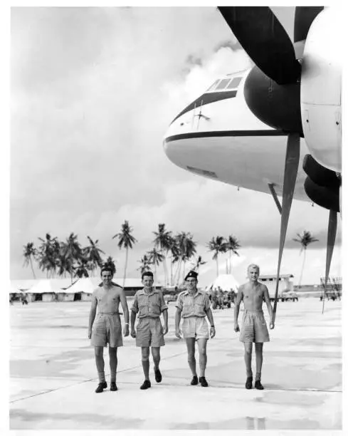 Walking Out To A Aircraft Of The Raf Transport Command 1959 Old Photo