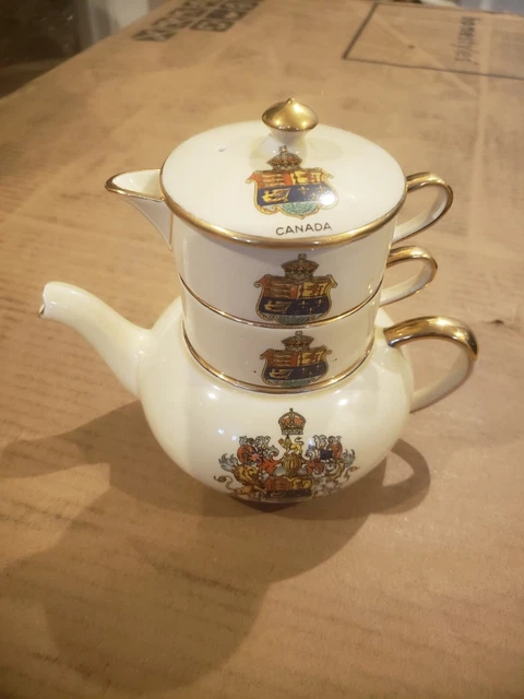 Royal Winton Grimwades Stacking Tea Set. Canadian Coat of Arms