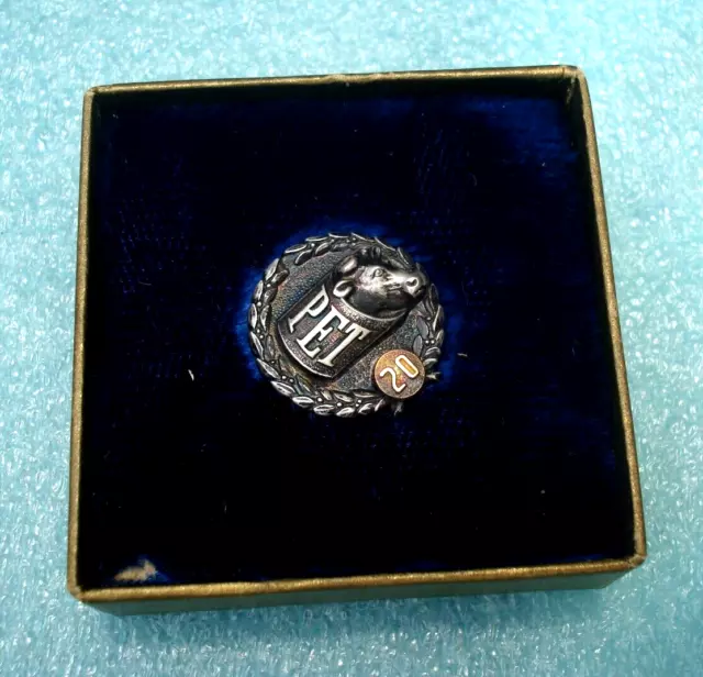 Sterling PET DAIRY 20 Year Service Pin-back "Cow-out-of-Can Logo" Condensed Milk