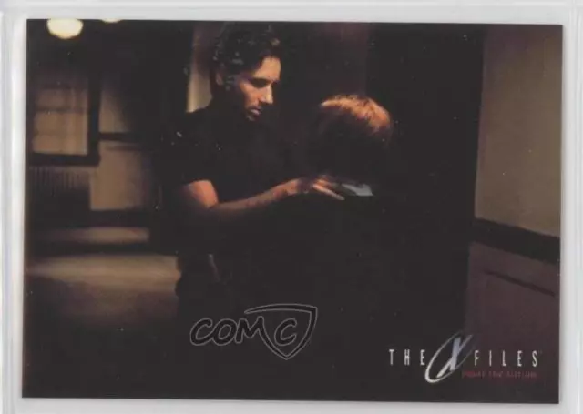 1998 Topps X-Files Fight the Future An Intimate Moment #40 0k3a