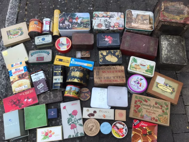 LOT boite VINTAGE en métal BOX carton CHOCOLAT produits DIVERS vendu dans l'état