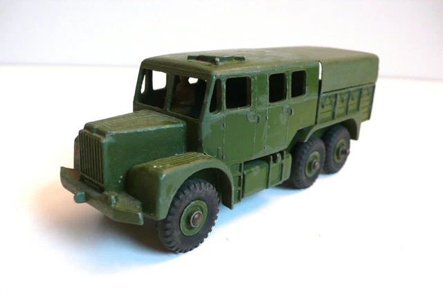 A Dinky Toys 689 Medium Artillery Tractor and 661 Recovery Trailer, boxed
