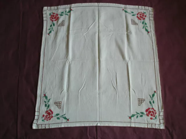 Beautiful Vintage Hand Embroidered Tablecloth  70cm/74cm(27.5''x29'') #0509